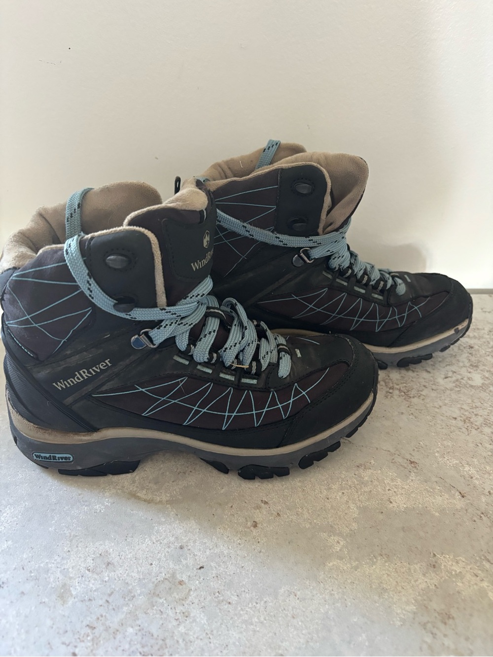EUC wind river hikers